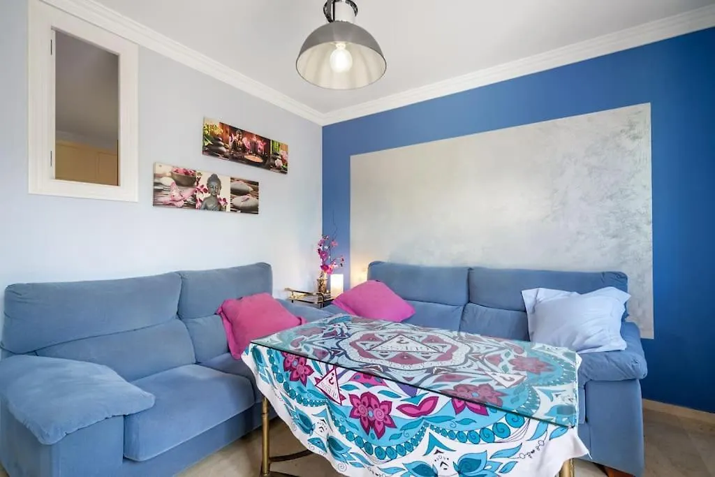 מארבלה Unique 2 Bedroom Apart In Golden Mile✺ Pool ✺ Parking