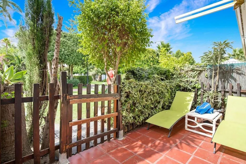 דירה מארבלה Unique 2 Bedroom Apart In Golden Mile✺ Pool ✺ Parking